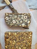 Seeded bread with hazelnuts (flourless)
