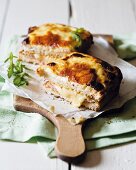 Croque Monsieur (gratinated ham and cheese sandwich, France)