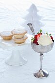 Mince pies and eggnog ice cream as Christmas desserts