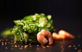 Cucumber salad with prawns and sesame seeds (Paleo diet)