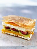 Mille feuilles with cream cheese and fruits