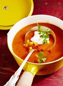 Pepper soup with sour cream