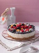 Yoghurt cream cake with fresh fruit