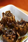 Oven-baked artichokes