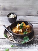 Cashew and coconut curry with cauliflower rice