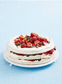 Pavlova - Berry dacquoise torte