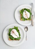 Poached eggs and spinach on toast