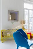 Pop Art Wohnzimmer mit bunten Designermöbeln