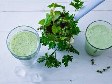 Green Jerusalem artichoke and herb smoothie with Swedish milk and acacia honey