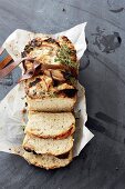 Beer bread with pear and blue cheese