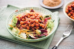 A mixed salad with marinated chickpeas