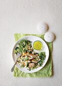 Hähnchen-Bohnen-Salat mit Knoblauchmarinade