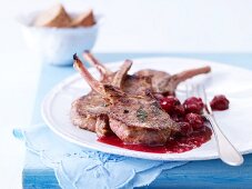 Lamb chops with cherry sauce