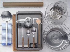 Kitchen utensils for making bagels