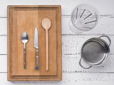 Kitchen utensils for making bread-based baby food