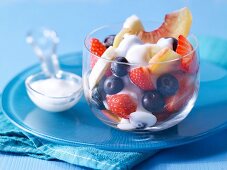 Fruit salad and yoghurt
