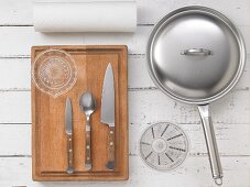 Kitchen utensils for making fish