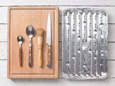 Kitchen utensils for preparing grilled oytser mushrooms