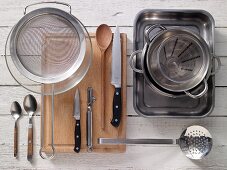 Kitchen utensils for preparing trout