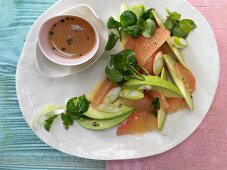 Grapefruit and avocado salad with a spiced dressing