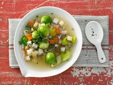 Tofu and vegetable soup with potatoes