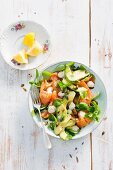 Lambs lettuce salad with avocado and smoked salmon
