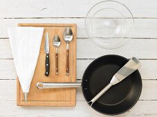 Kitchen utensils for making stuffed meatballs