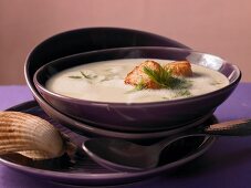 Fine fennel cream soup with scallop and saffron