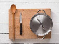 Kitchen utensils for preparing vegetables