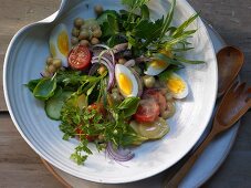 Kräuter-Kartoffel-Salat mit Kichererbsen und Sardellen
