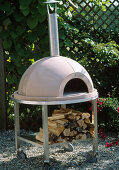 Mobile pizza oven made of 8 pieces
