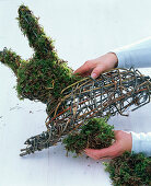 Hare made of willow with moss and cress (2/5)