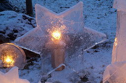 Ice art: Decorative objects made of ice