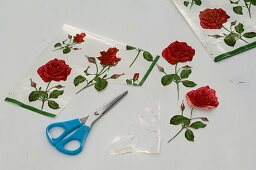 Roses in wooden stretcher with napkin technique (2/5)