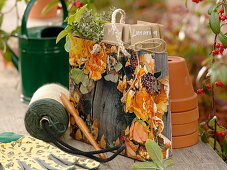 Gift bags made from calendar leaves (9/9)