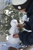Mini snowmen with nature decoration 4/6