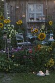 Abend-Terrasse am Gartenhaus