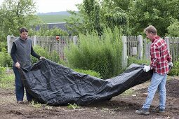 Building a raised bed from boards