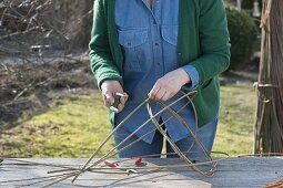 Making a globe basket as a hanging flower basket