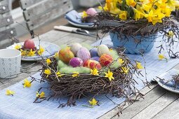 Oster-Brunch auf der Terrasse