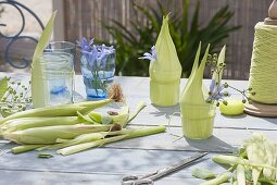 Small table decoration with maize leaves