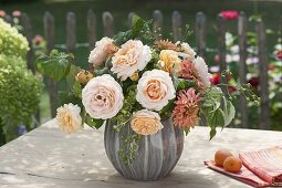 Apricot-colored bouquet of pink, zinnia