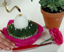Easter nest with duck egg as vase 4th step