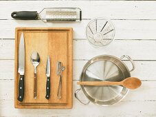 Kitchen utensils for making stew