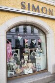 Schaufenster der Confiserie Simon, Passau, Bayern, Deutschland