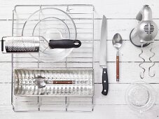 Kitchen utensils for making cakes