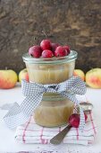 Apple sauce with small apples