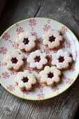 Shortbread biscuits with icing sugar