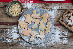 Gingerbread biscuits and cinnamon stars