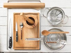 Kitchen utensils for making pineapple desserts